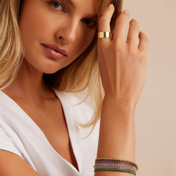 Only 1 Left Gorjana New 18k Gold Plated Brass Aqua Crystals Lexi Bracelet - Picture 3 of 6